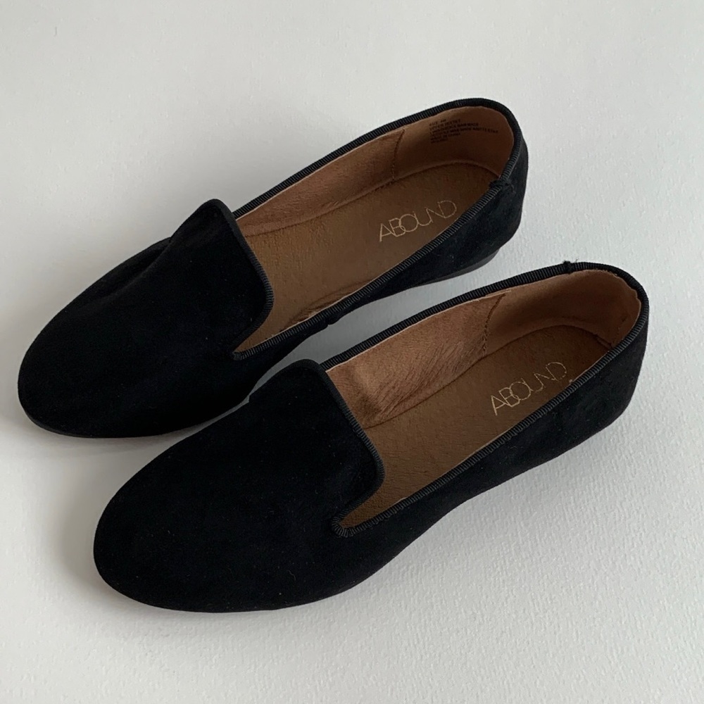 Abound Collette Fab Black Faux Suede Loafer Size 4